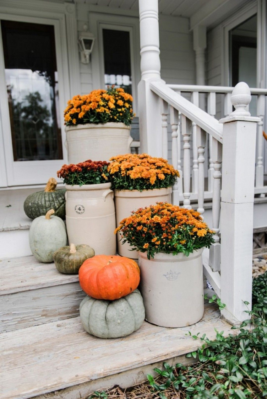 Pumpkins are a must! Source: Decoratoo